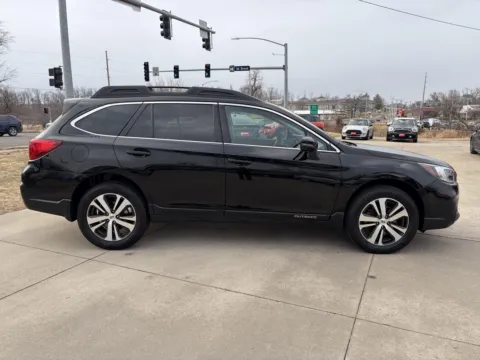 More photos of 2019 Subaru Outback Limited at Houdek Auto Center, IA