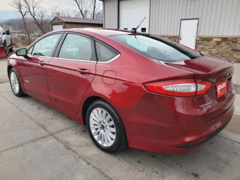 More photos of 2016 Ford Fusion SE Hybrid at Houdek Auto Center, IA