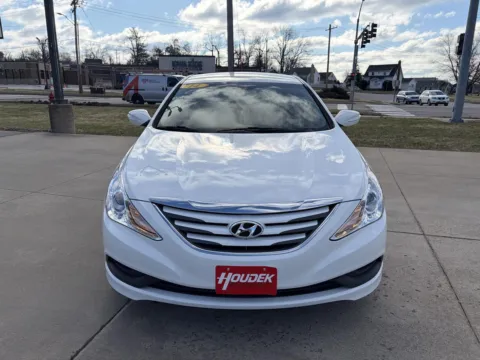 Photos of 2014 Hyundai Sonata GLS for sale in Marion, IA at Houdek Auto Center