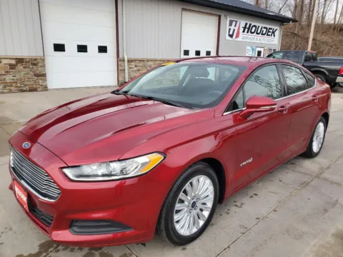 Another view of 2016 Ford Fusion SE Hybrid for sale in Marion, IA at Houdek Auto Center