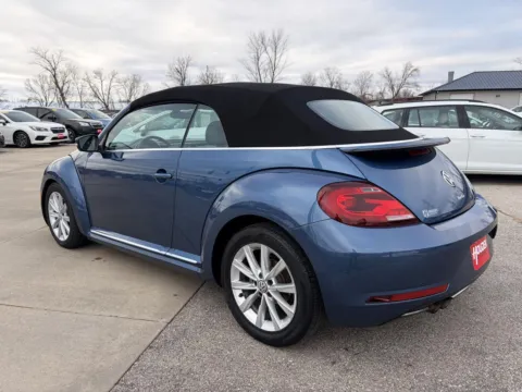 More photos of 2019 Volkswagen Beetle Convertible SE at Houdek Auto Center, IA