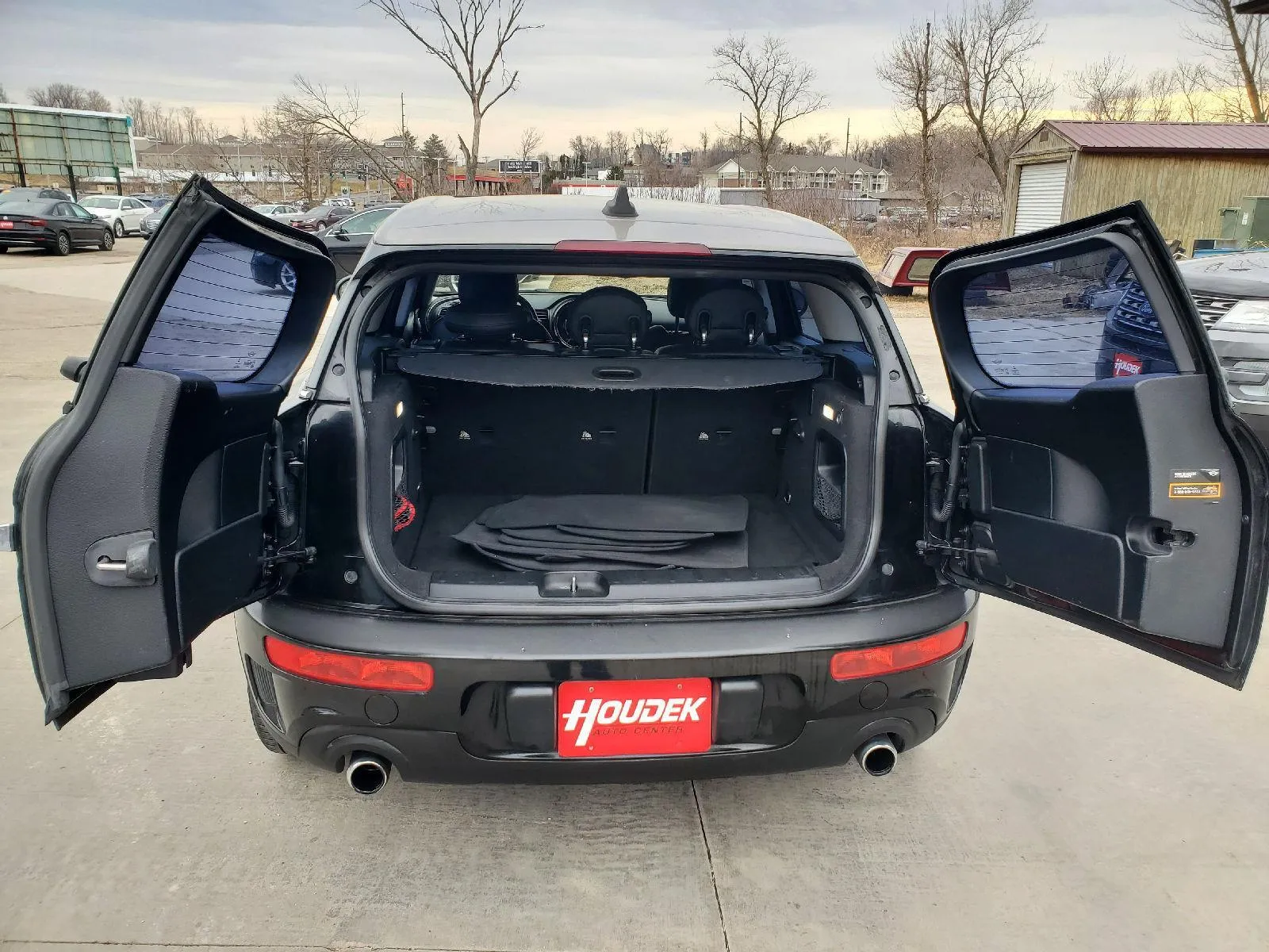 2017 MINI Clubman S - Photo 18