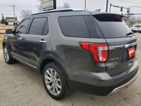 More photos of 2017 Ford Explorer Limited at Houdek Auto Center, IA
