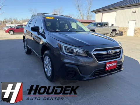 Gray 2019 Subaru Outback 2.5i for sale in Marion, IA