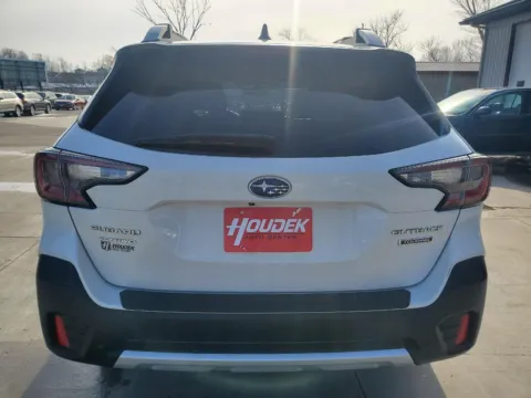 More photos of 2020 Subaru Outback Touring at Houdek Auto Center, IA