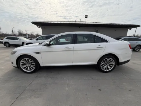 More photos of 2014 Ford Taurus Limited at Houdek Auto Center, IA