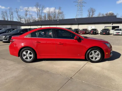 More photos of 2016 Chevrolet Cruze Limited LT at Houdek Auto Center, IA