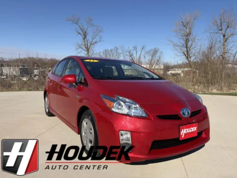 Red 2011 Toyota Prius III for sale in Marion, IA