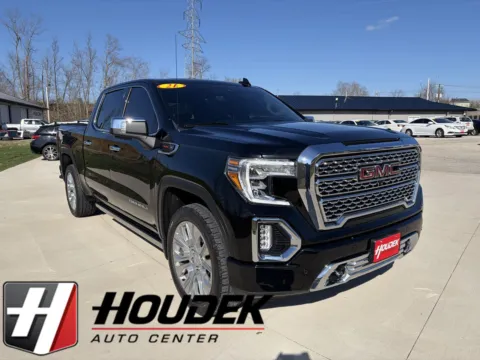 Black 2021 GMC Sierra 1500 Denali for sale in Marion, IA