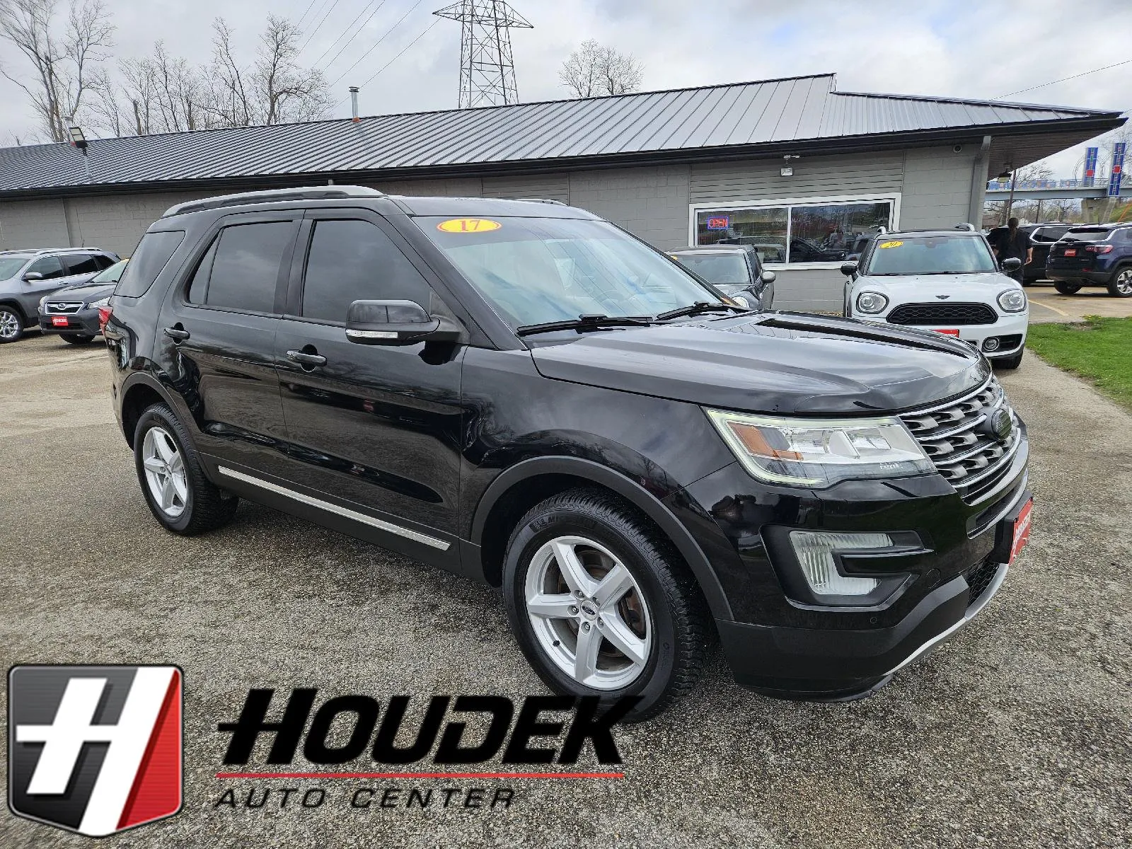 Black 2017 Ford Explorer XLT for sale in Marion, IA