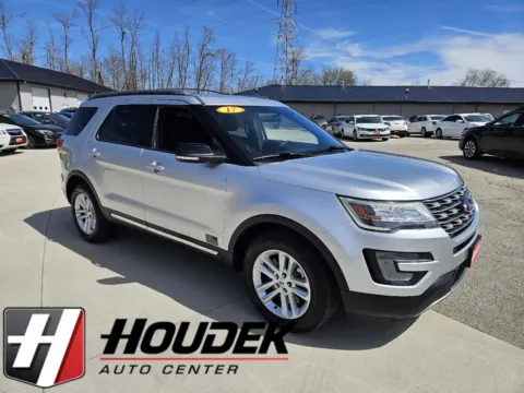 Silver 2017 Ford Explorer XLT for sale in Marion, IA
