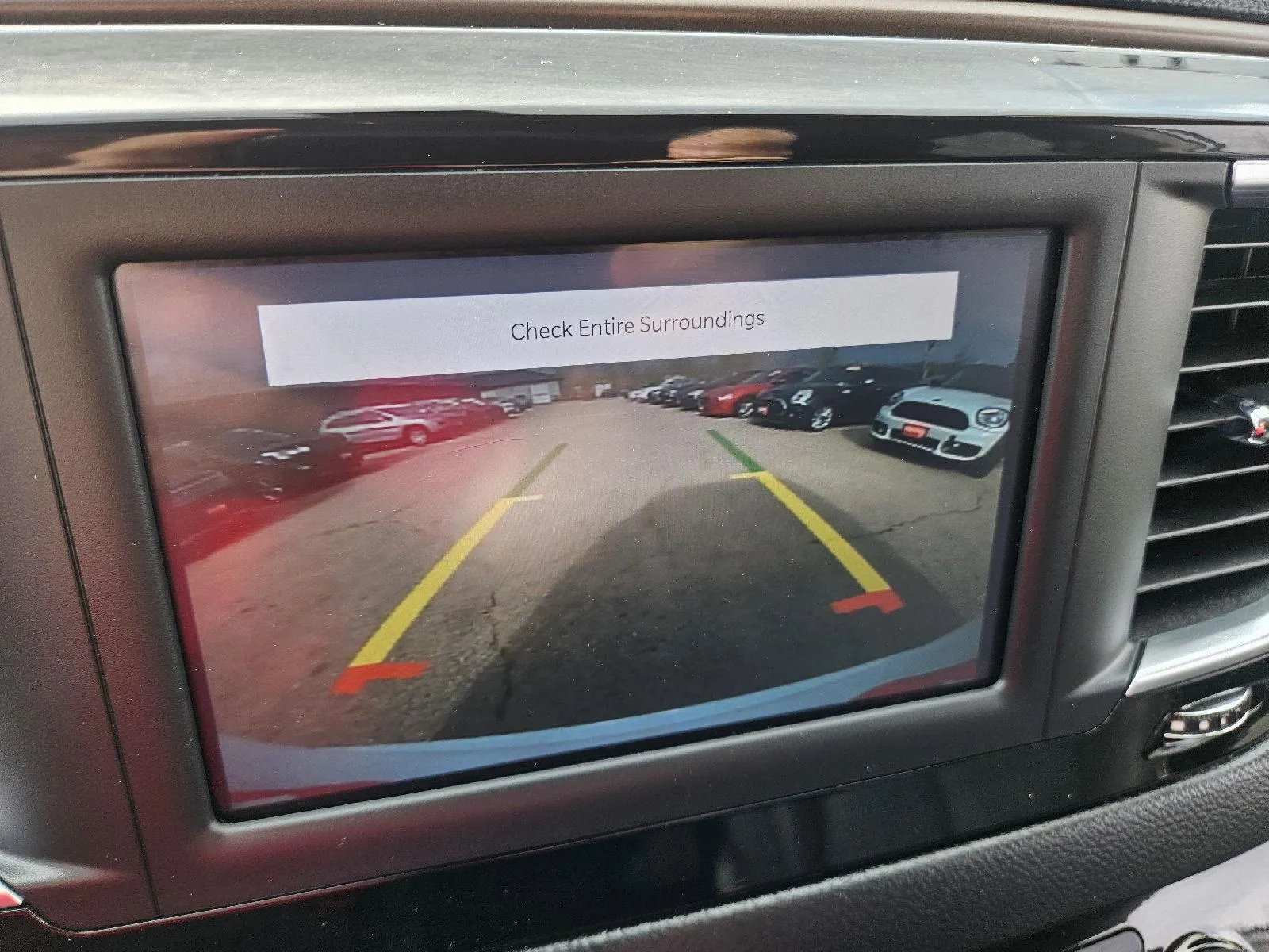 2022 Chrysler Voyager LX - Photo 19