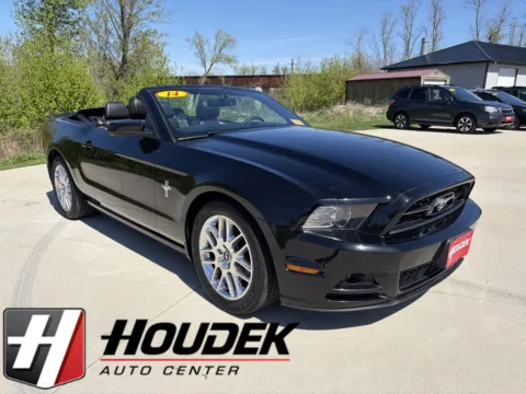 Black 2014 Ford Mustang V6 Premium for sale in Marion, IA