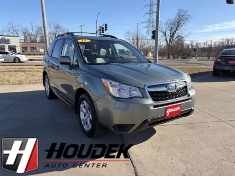 Green 2015 Subaru Forester 2.5i Premium for sale in Marion, IA