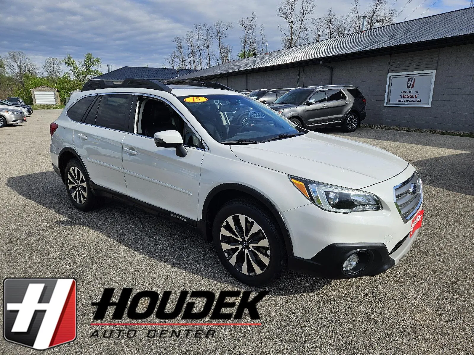 White 2015 Subaru Outback 3.6R Limited for sale in Marion, IA