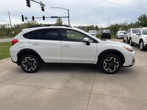 More photos of 2017 Subaru Crosstrek Premium at Houdek Auto Center, IA