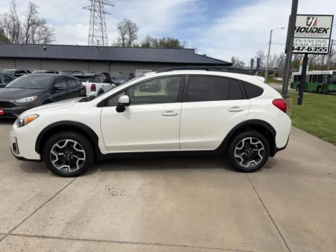 More photos of 2017 Subaru Crosstrek Premium at Houdek Auto Center, IA