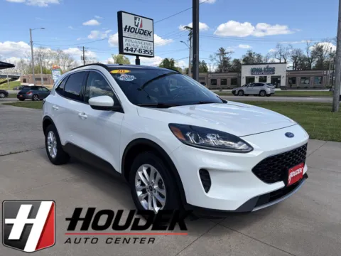 White 2020 Ford Escape SE for sale in Marion, IA