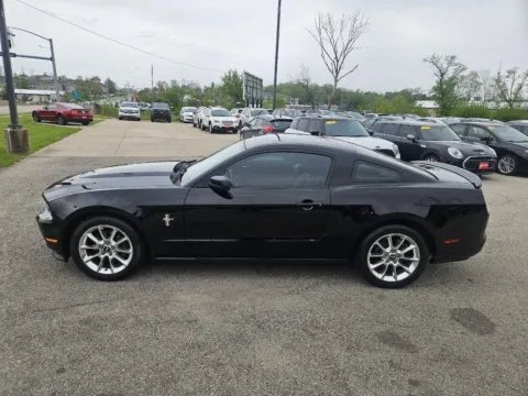 More photos of 2011 Ford Mustang V6 Premium at Houdek Auto Center, IA