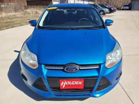 Photos of 2014 Ford Focus SE for sale in Marion, IA at Houdek Auto Center