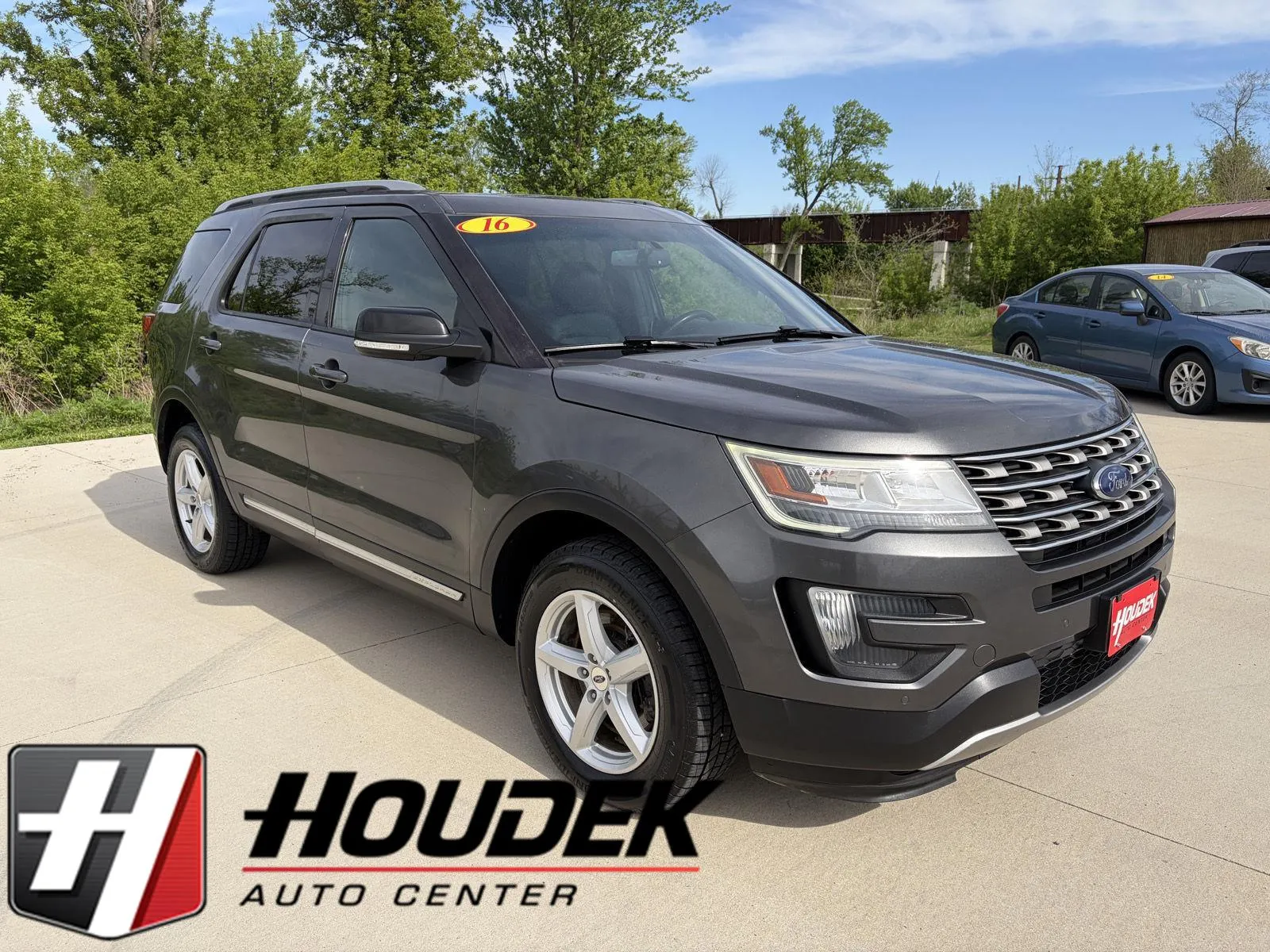 2016 Ford Explorer XLT 4WD's photo