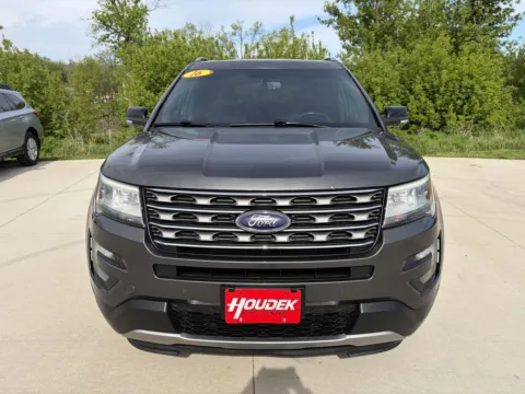 Photos of 2016 Ford Explorer XLT for sale in Marion, IA at Houdek Auto Center