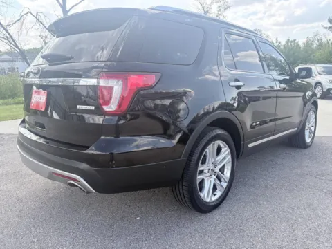 More photos of 2016 Ford Explorer Limited at Houdek Auto Center, IA