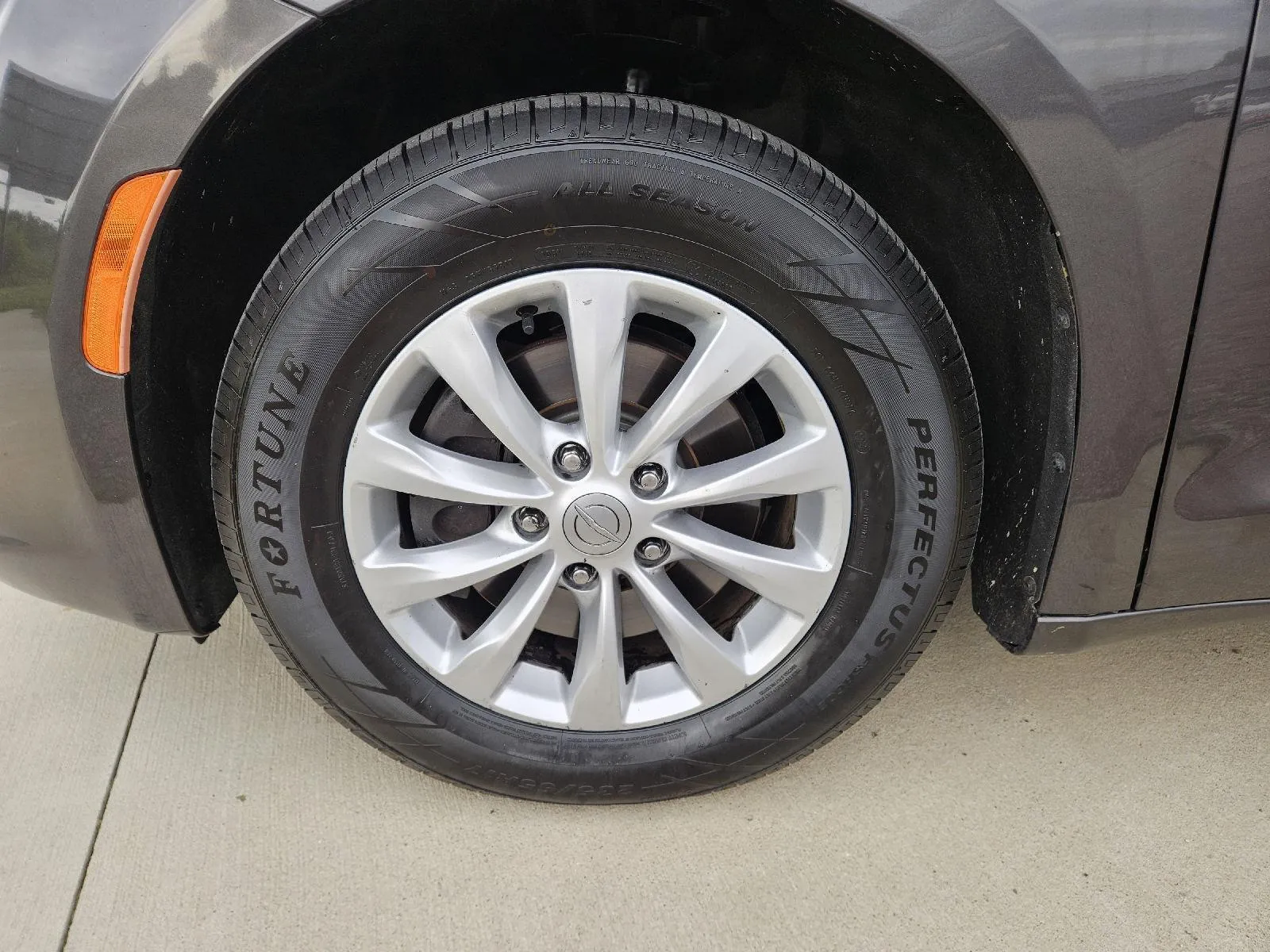 2019 Chrysler Pacifica Touring L - Photo 9