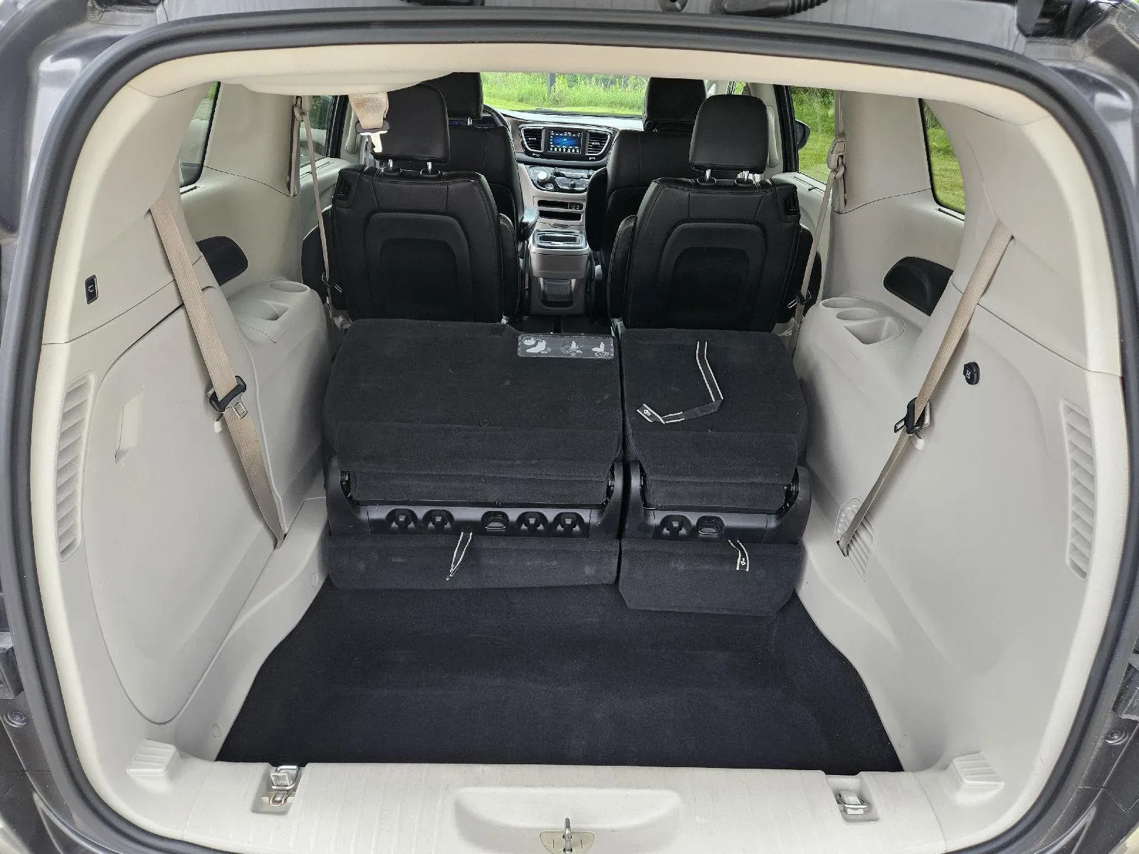 2019 Chrysler Pacifica Touring L - Photo 18