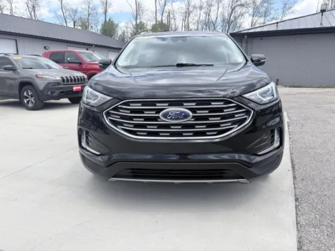 Photos of 2019 Ford Edge SEL for sale in Marion, IA at Houdek Auto Center
