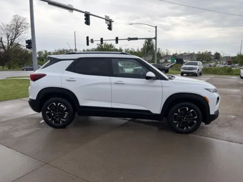More photos of 2023 Chevrolet Trailblazer LT at Houdek Auto Center, IA