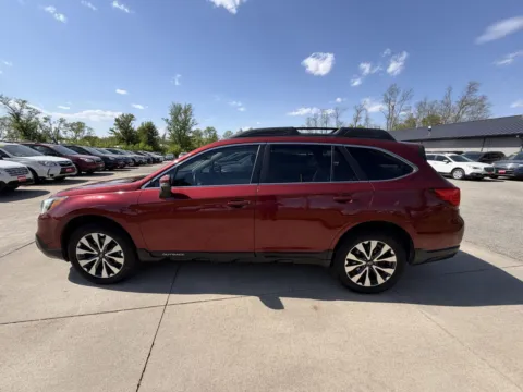 More photos of 2017 Subaru Outback Limited at Houdek Auto Center, IA