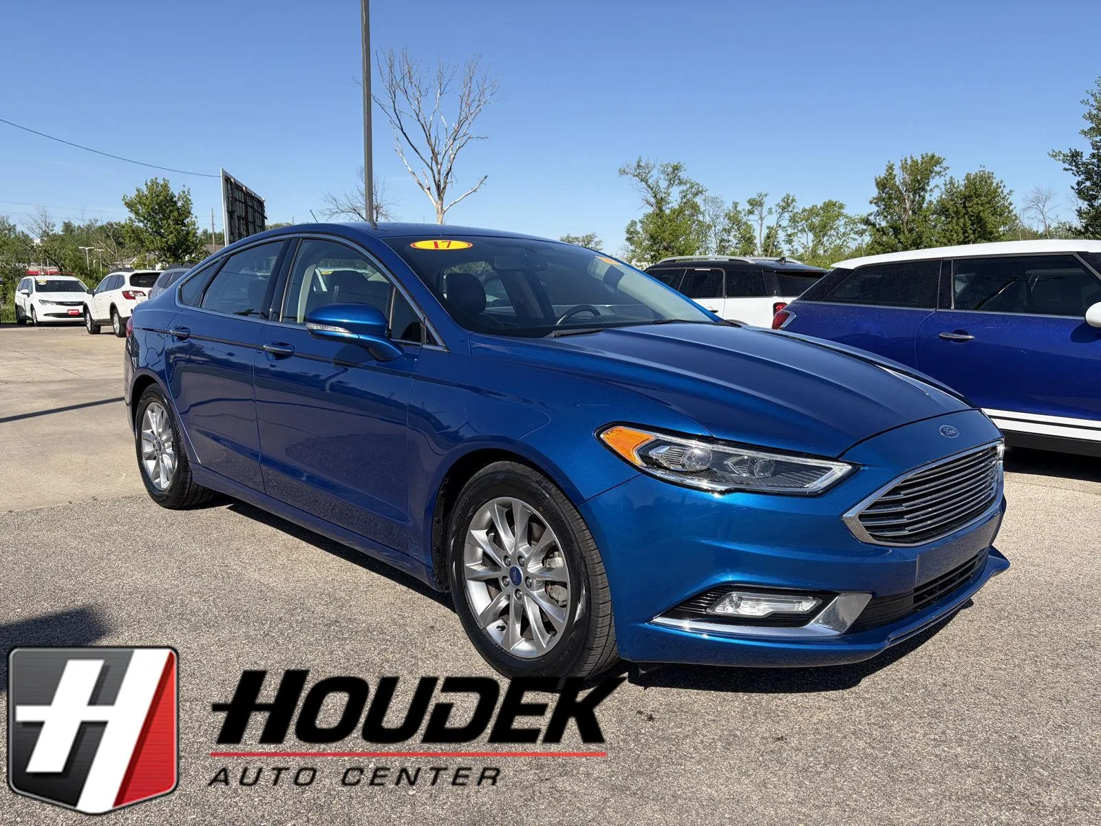 2017 Ford Fusion SE FWD's photo