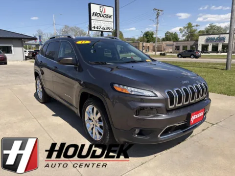 Gray 2017 Jeep Cherokee Limited for sale in Marion, IA