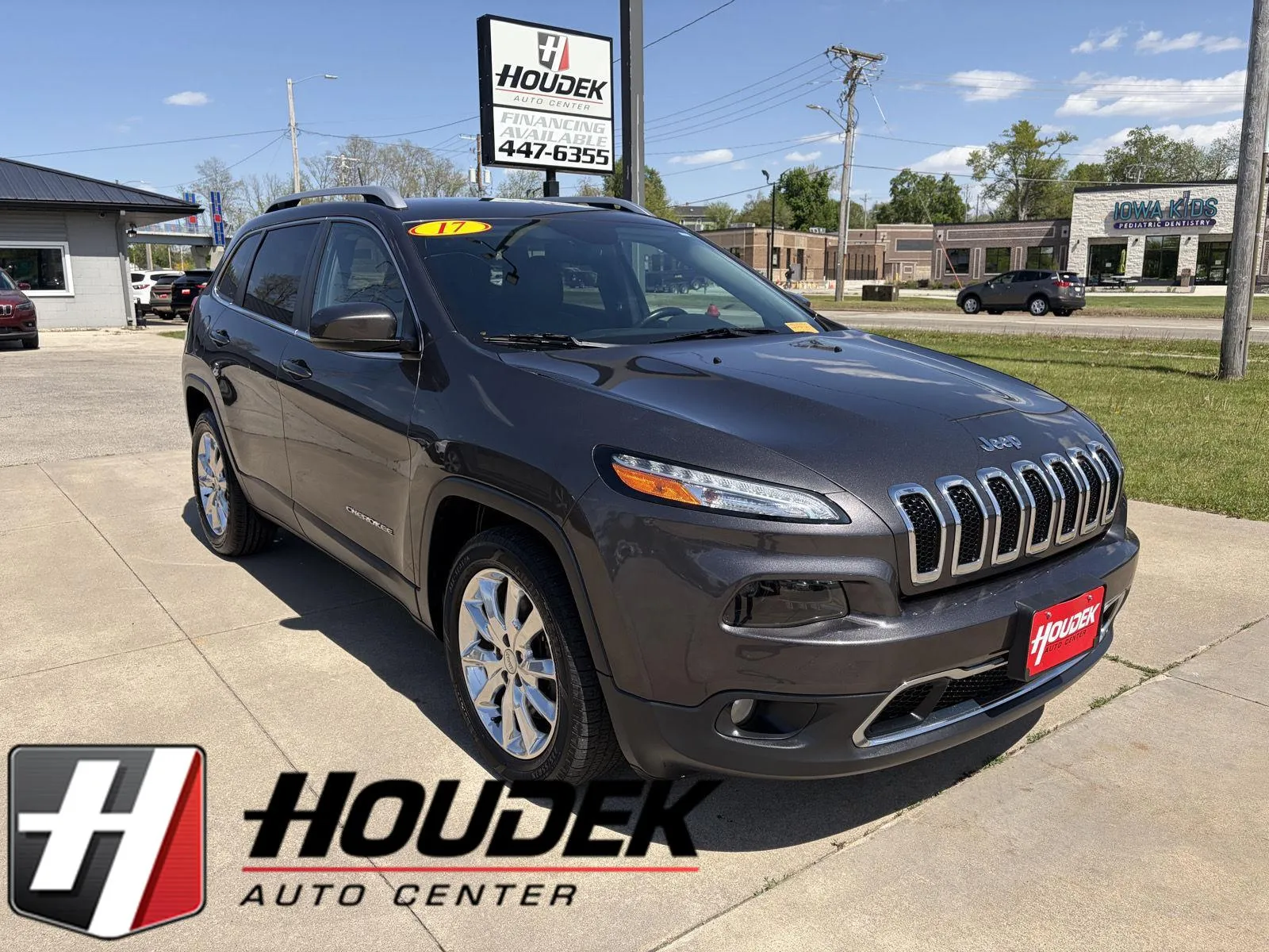 Gray 2017 Jeep Cherokee Limited for sale in Marion, IA