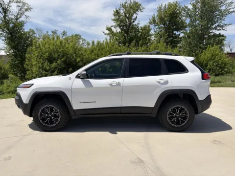 More photos of 2017 Jeep Cherokee Trailhawk L Plus at Houdek Auto Center, IA