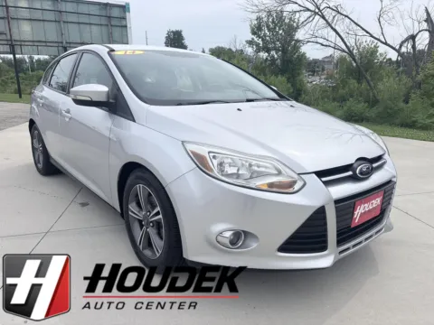 Blue 2014 Ford Focus SE for sale in Marion, IA