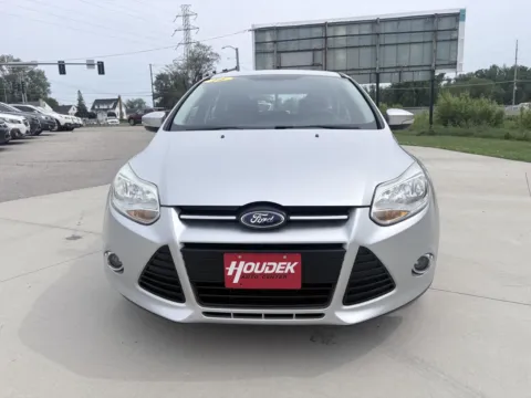 Photos of 2014 Ford Focus SE for sale in Marion, IA at Houdek Auto Center
