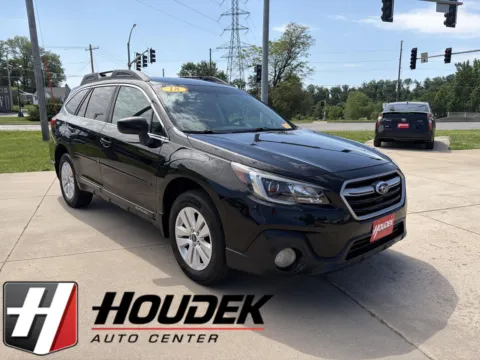 Black 2018 Subaru Outback Premium for sale in Marion, IA