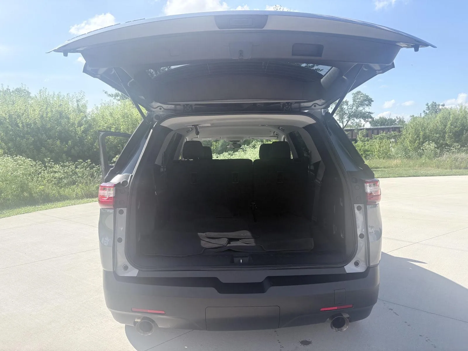 Chevrolet Traverse photo 8