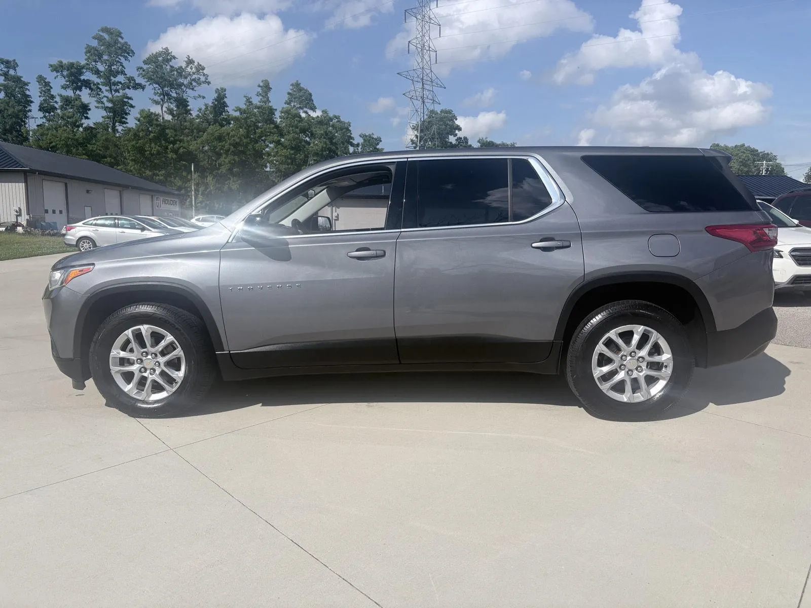 Chevrolet Traverse photo 9