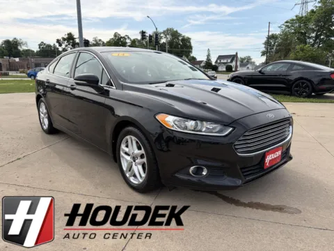 Unknown 2014 Ford Fusion SE for sale in Marion, IA