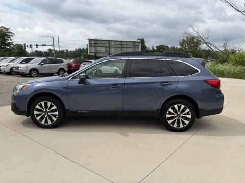 More photos of 2015 Subaru Outback 2.5i Limited at Houdek Auto Center, IA