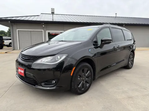 Another view of 2019 Chrysler Pacifica Hybrid Limited for sale in Marion, IA at Houdek Auto Center