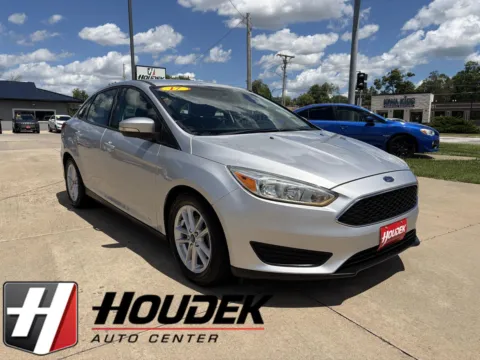 Red 2017 Ford Focus SE for sale in Marion, IA