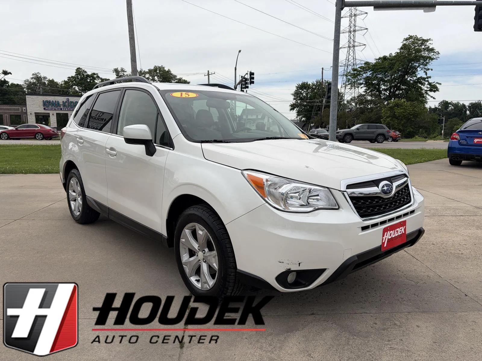 White 2015 Subaru Forester 2.5i Limited for sale in Marion, IA