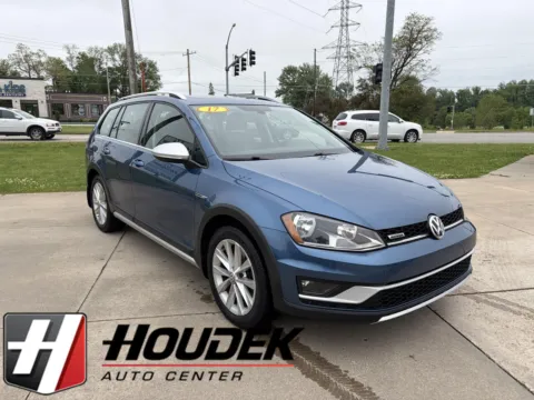 Blue 2017 Volkswagen Golf Alltrack SE for sale in Marion, IA