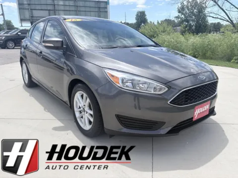 Gray 2015 Ford Focus SE for sale in Marion, IA