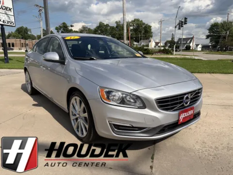 Silver 2017 Volvo S60 Inscription for sale in Marion, IA