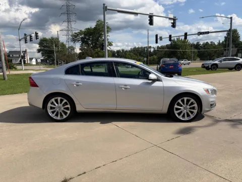 More photos of 2017 Volvo S60 Inscription at Houdek Auto Center, IA